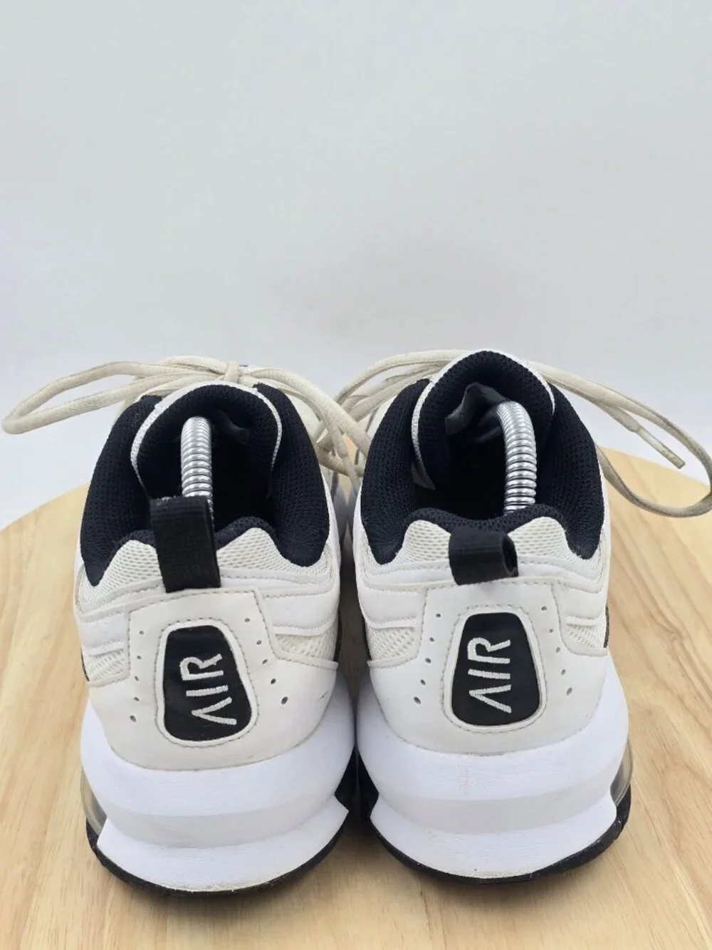 NIKE AIR MAX AP MENS RUNNING SHOE CU4826-100 WHITE/BLACK Sz 8
